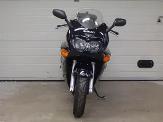 Suzuki GSX 750 F (2003)