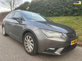 Seat Leon ST 1.6 TDI Style Busines - Navi - Clima - Cruise