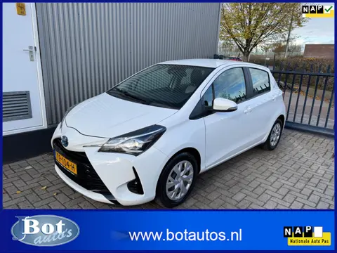 Toyota Yaris 1.5 Hybrid Active AIRCO / CRUISE / NAVI / 1e EIGENAAR / CAMERA