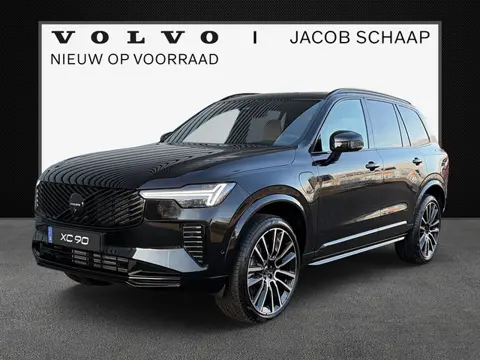 Volvo XC90 T8 Plug-in hybrid AWD Ultra Dark / Gelaagde zijruit(en) / B&W Audio / 22" Velgen / Luchtv