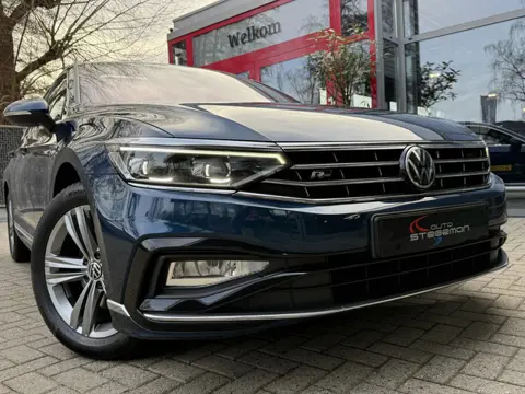Volkswagen Passat Variant 1.5 TSI AUT. *!* R-Line *!* PANODAK/ MATRIX LED/ LEDER/ 360 CAMERA/ VIRTUA