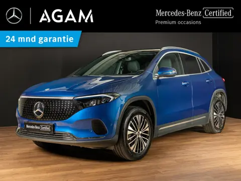 Mercedes-Benz EQA 300 4MATIC Luxury Line 71 kWh Panorama dak | Trekhaak | Memory pakket
