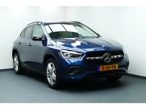 Mercedes-Benz GLA 200 165pk Luxury Line. 360 Camera, Carplay/Android, Elek Klep, Sfeerverlichting, H