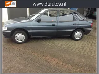 Ford Escort 1.6 CL lage km 32jaar oud 1 eignaar
