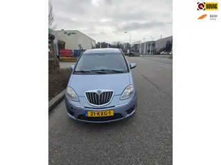 Lancia Musa 1.4-16V Platino S&S