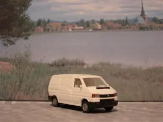 VW Caravelle transporter Herpa. HO