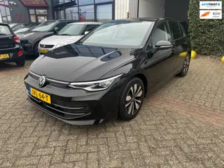 Volkswagen GOLF 1.5 eTSI Life Edition