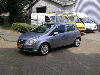 Opel Corsa 1.2-16V Business nap airco nieuwe apk