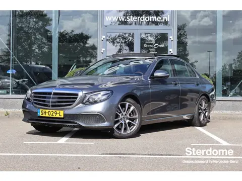 Mercedes-Benz E-Klasse 200 Exclusive l AIRMATIC luchtvering l Panoramadak l Memory l Burmerster l DI