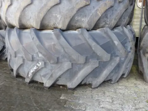 R42 Taurus 710/70R42