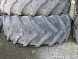 R42 Taurus 710/70R42