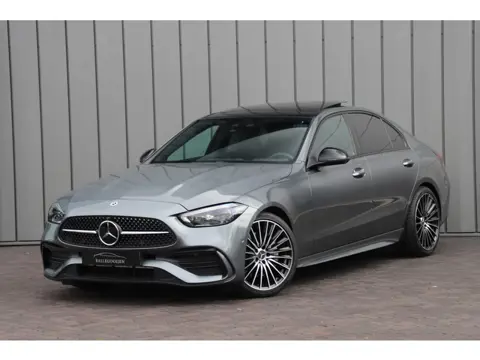 Mercedes-Benz C-Klasse 200 AMG | Pano | Burmester | Sfeerverlichting | Distronic | Keyles-go | Memor