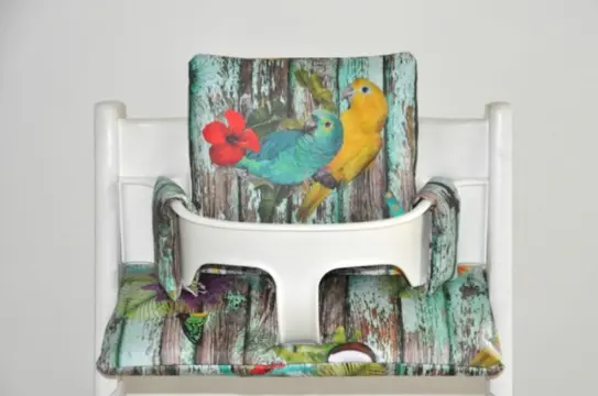 Gecoate kussen voor tripp trapp kinderstoel 'parrot'
