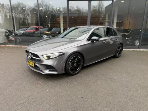MERCEDES-BENZ A-KLASSE 180 AMG Line,LED,Widescreen,BLIS,Cam,Stoelverw,Lane Ass.,Clima,Cruise