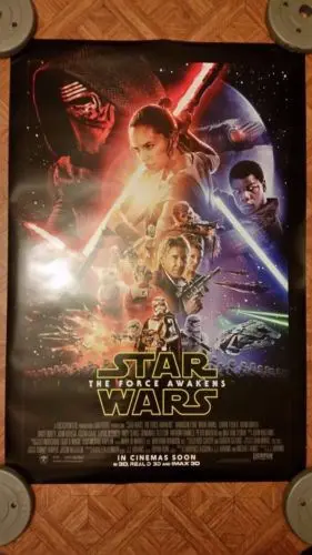 STAR WARS : THE FORCE AWAKENS filmposter.