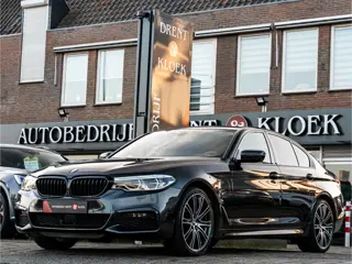 BMW 5 Serie 530e iPerformance High Exe M-Sport PANO HARMAN KARDON HUD 360 CAMERA 20 INCH SHADOW MEMO