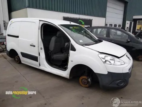 Peugeot Partner onderdelen (kleur: EWP) donorauto