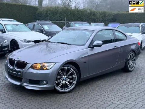 BMW 3-serie Coupé 320i Corporate Lease|Nieuwe Ketting|Cruise control|Climate control|19 inch M|Nette