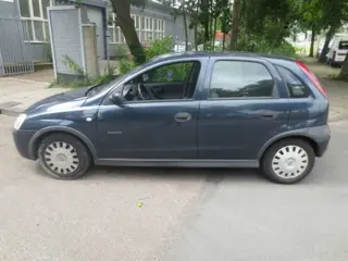 Opel Corsa C 1.7 Diesel Onderdelen en Plaatwerk Kleur Z 20H