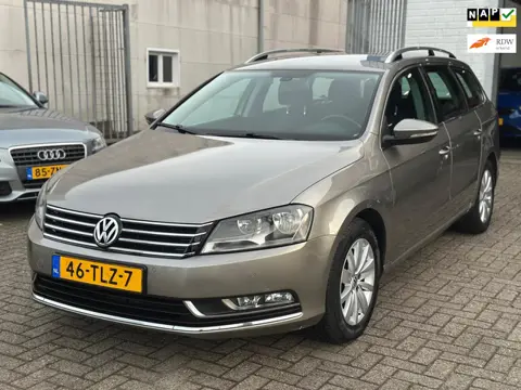 Volkswagen Passat Variant 1.4 TSI Comfortline BlueMotion Bj:2012 Aut. Navi Parksensor