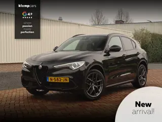 Alfa Romeo Stelvio 2.0 T AWD | Tr.hk | Savali | Dash-Cam | 310PK | Carplay | Camera | Flippers