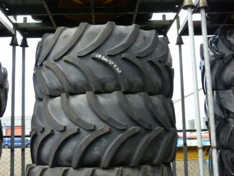 R28 Vredestein 600/65R28