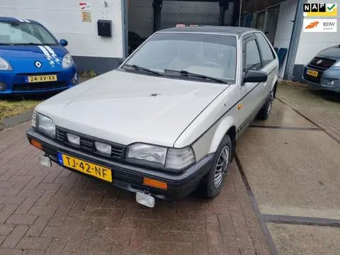 Mazda 323 1.5 GLX | Automaat