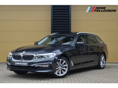 BMW 5 Serie Touring 540i xDrive High Executive * Comfortstoelen * Head-up * Panoramadak *