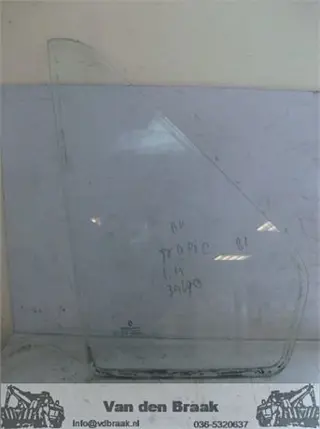 Renault Trafic 1981-1989 Driehoekraam recht voor