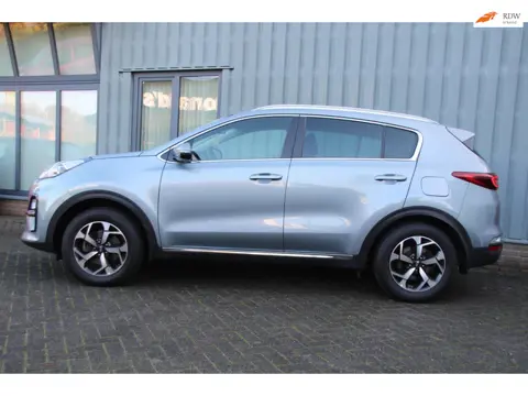 Kia SPORTAGE 1.6 GDI DynamicLine Nav. CarPlay .Aur camera