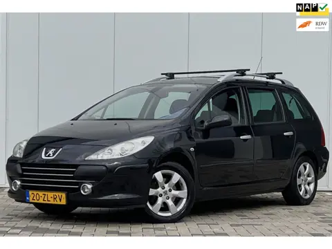 Peugeot 307 SW 2.0-16V Premium 7 PERSOONS PANORAMA AIRCO NIEUWE DISTRIBUTIERIEM