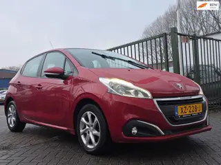 Peugeot 208 1.2 PureTech Blue Lease Executive airco elektrische ramen cv op afs