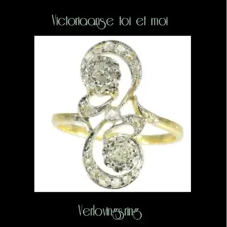 Sierlijke Victoriaanse tot et moi verlovingsring