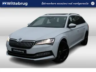 Škoda Superb Combi 1.4 TSI 218pk iV Laurin & Klement DSG / Panorama dak / Leder / LED Matrix / Navig