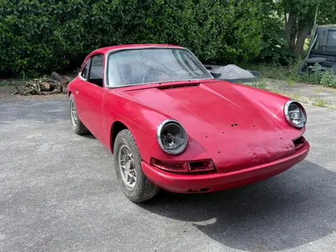 PORSCHE 912 
