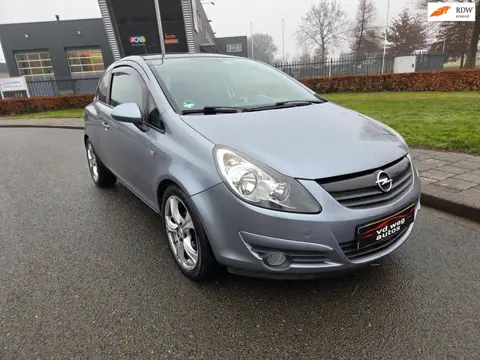 Opel Corsa 1.2-16V Color Edition airco