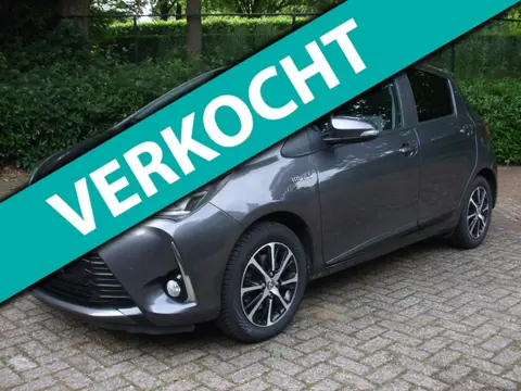 Toyota Yaris 1.5 Hybrid Design Sport climate cruise NAP btw auto 5 deurs antraciet