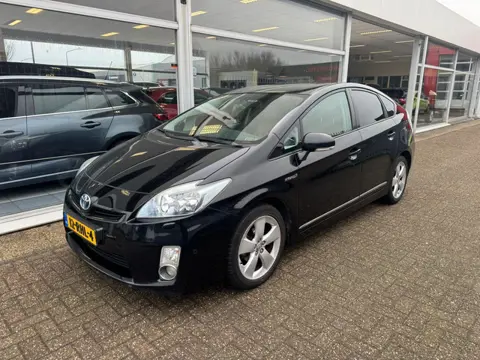 Toyota Prius 1.8 Dynamic Business | Automaat | Elektrische ramen | Cruise control | Lederen bekledin