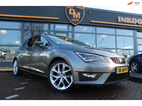 Seat Leon 1.4 TSI FR | DSG | LED | SeatSound | Stlvrwrmng |