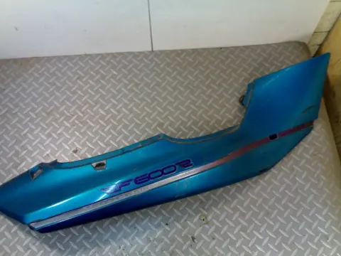 Cowl rear right Suzuki RF 600 1993 - 1997