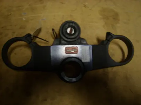 Fork top bridge Aprilia RSV 1000 1998 - 2000
