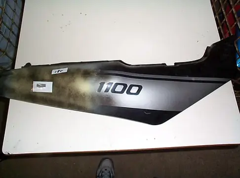 Cowl rear right Suzuki GSX R 1100 1991 - 1992