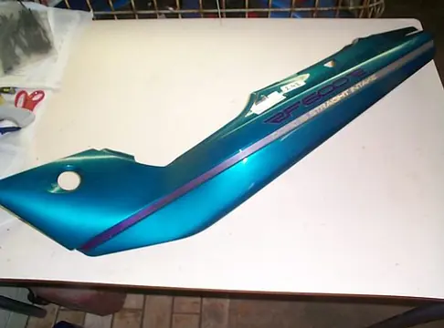 Cowl left rear Suzuki RF 600 1993 - 1997