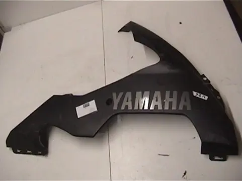 Cowl lower right Yamaha YZF R1 2004 - 2006
