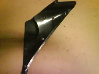 Cowl left inner Yamaha YZF R1 2000 - 2001