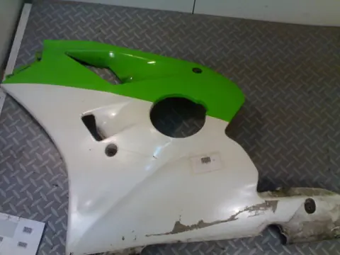 Cowl Left Kawasaki ZXR 400 1991 - 1996