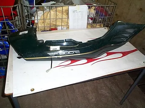 Cowl rear right Suzuki RF 900 1993 - 1996