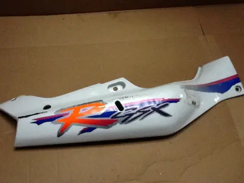 Cowl rear right Suzuki GSX R 750 1992 - 1993