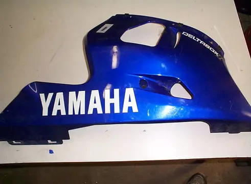 Cowl lower right Yamaha YZF R6 1998 - 2002