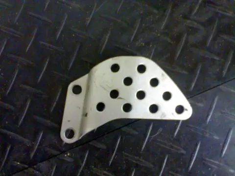 Main step holder left Kawasaki ZX 9 R 1998 - 1999